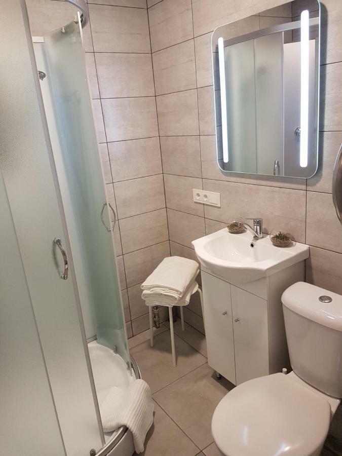J&E Neries Apartment Kaunas Esterno foto